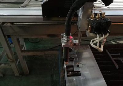 फास्ट स्पीड 1500x3000mm सीएनसी प्लाज्मा काटने र लौ धातु काटने मिसिन