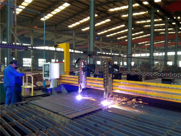 चीन धातु काटने मशीनरी कार्बन स्टील सीएनसी प्लाज्मा कटर मा निर्मित